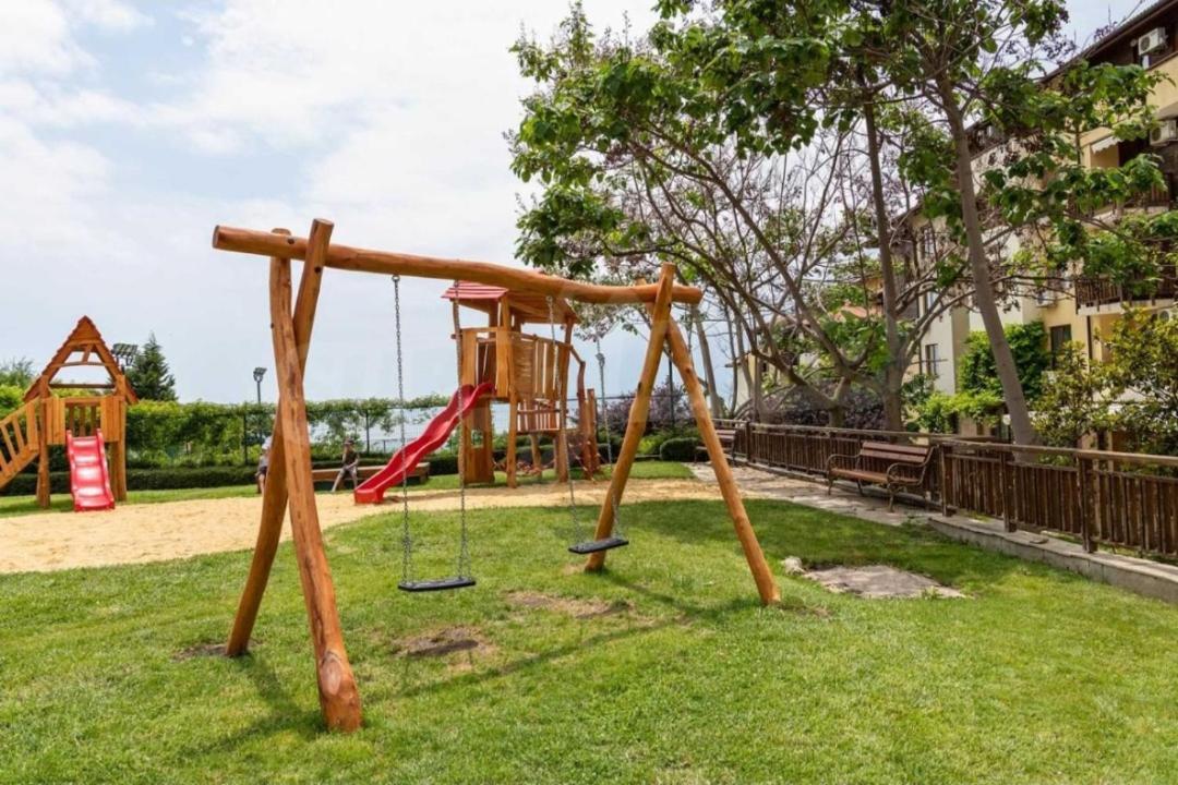 Апартамент Ния, Райска Градина / Garden Of Eden Sweti Wlas Exterior foto