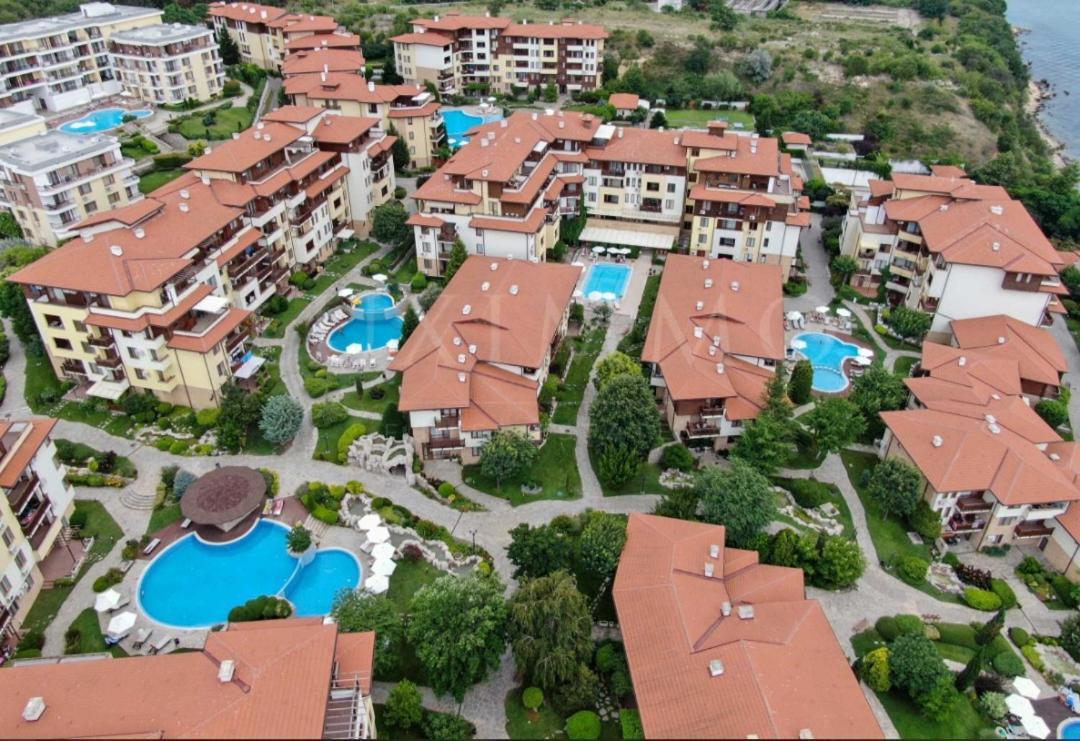 Апартамент Ния, Райска Градина / Garden Of Eden Sweti Wlas Exterior foto