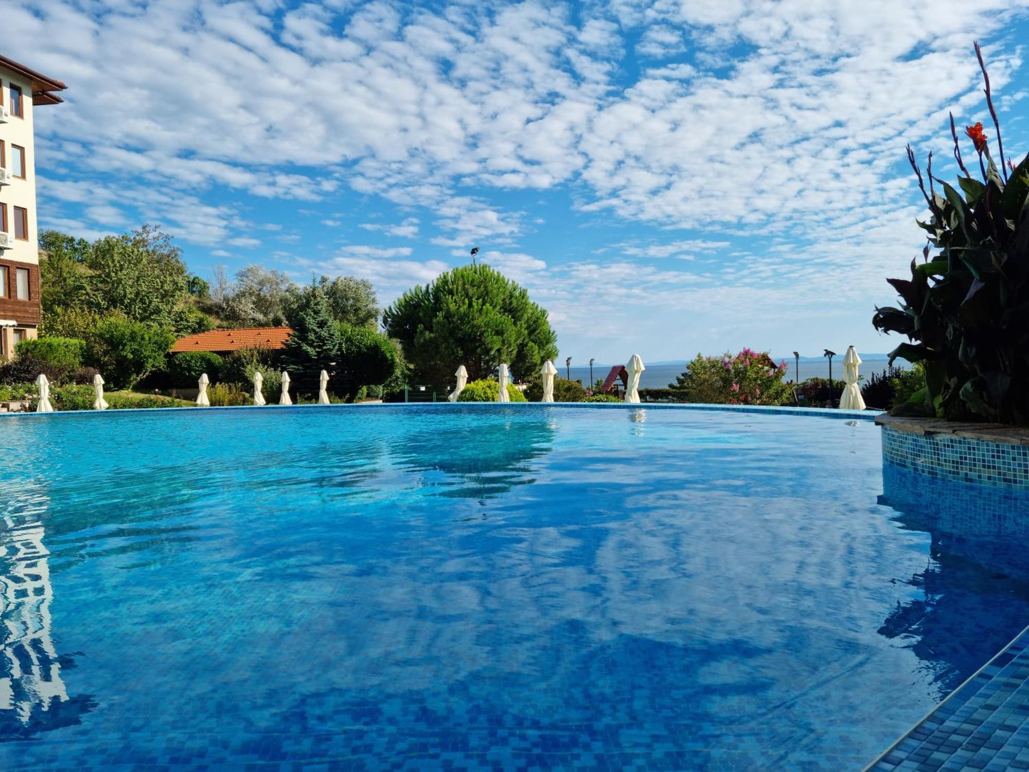 Апартамент Ния, Райска Градина / Garden Of Eden Sweti Wlas Exterior foto